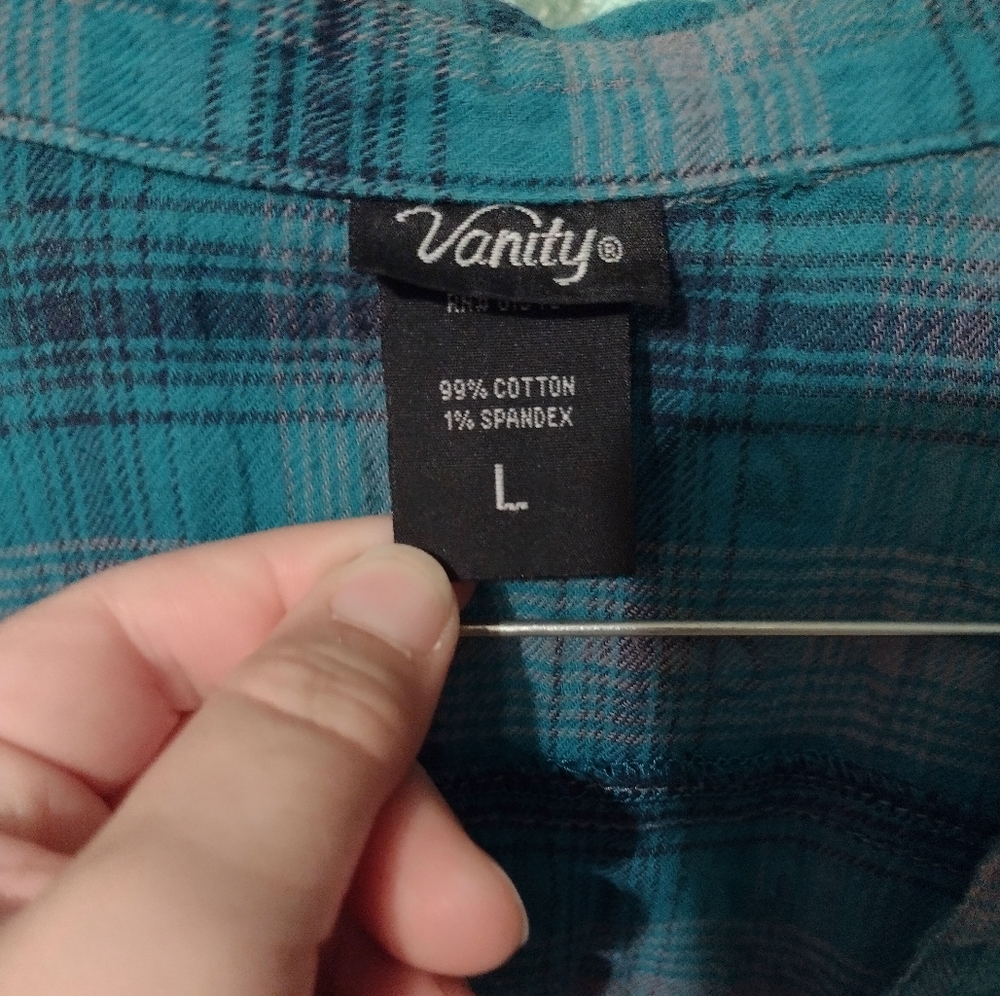 Vanity button down blouse - Picture 3 of 5